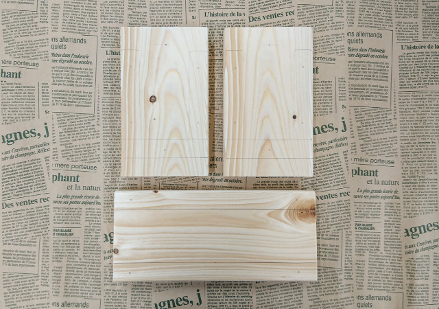 下穴の位置に印をつける