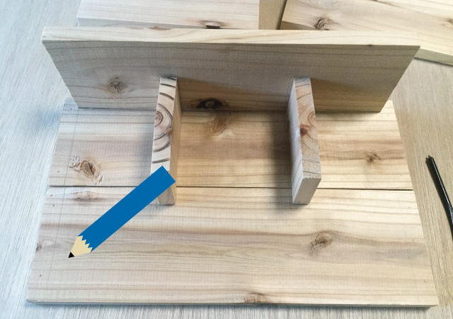 木材に印を付ける