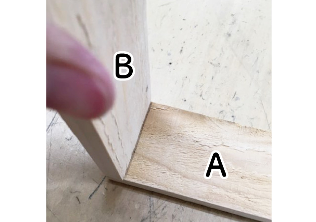 板に墨付けする