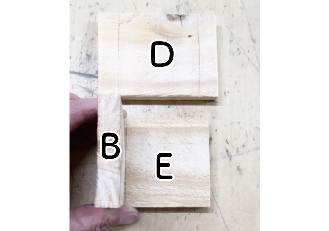 板に墨付けする