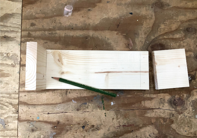 底板BにDをビスどめする