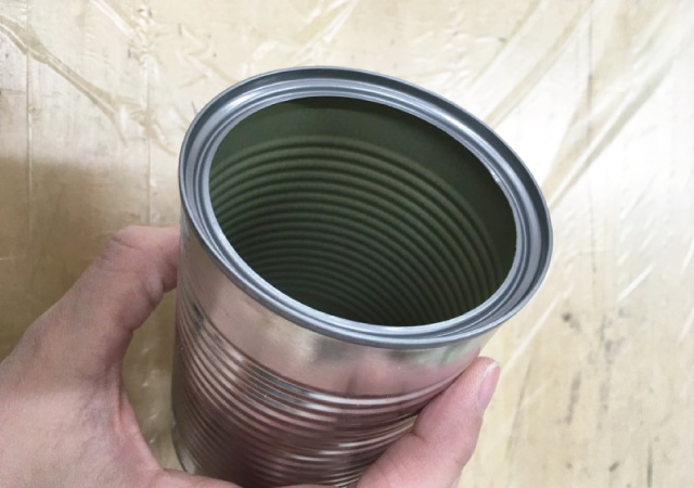 缶のふちに注意