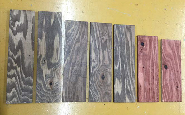 板の色を塗り分ける