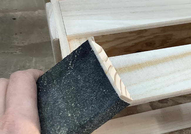 ヤスリをかける