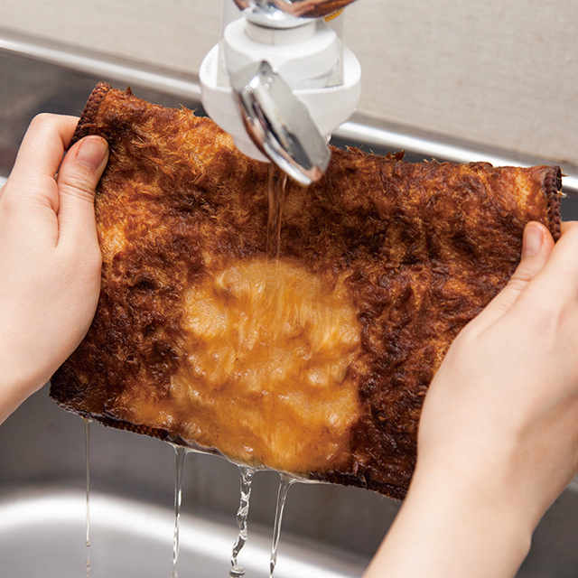 水で洗い流すだけ