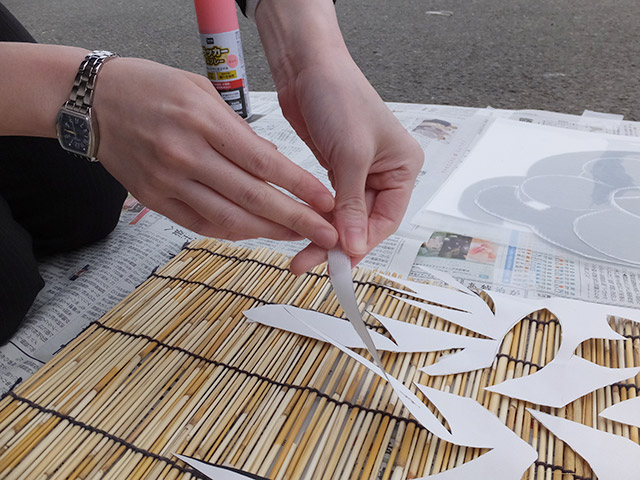 両面テープを付ける