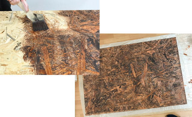 今回はウレタンニスを使用