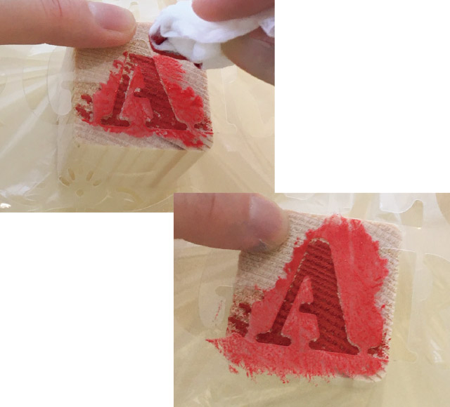 ステンシルシートを使用