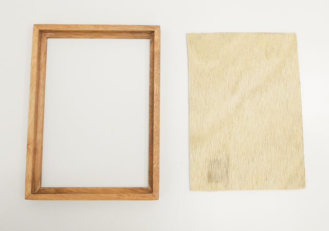 黒板塗料を塗る