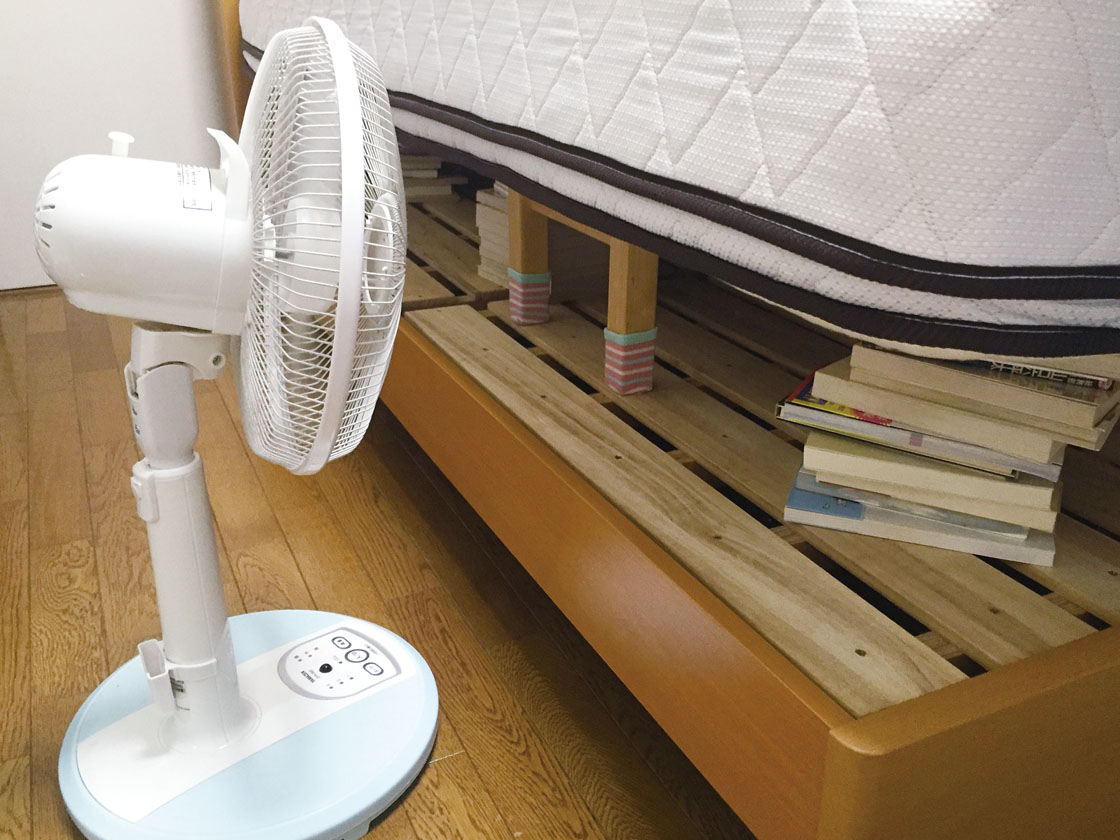 マットレスの裏側がどうなっているの 重たいマットレスのお手入れ法 コラムカテゴリー 掃除 コラム くらしメイド ｄｃｍ