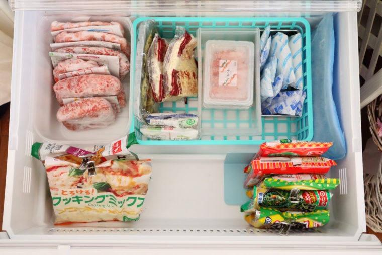 立てて収納する