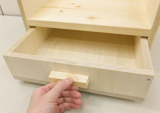 引き出しを入れる