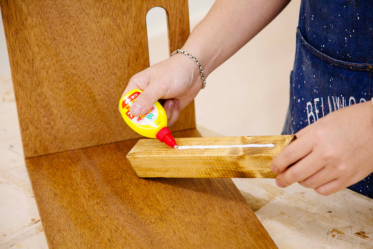 木材同士を仮止めする