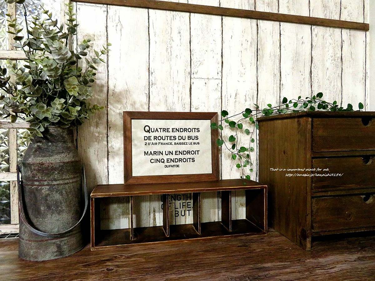 木箱そのものをディスプレイ