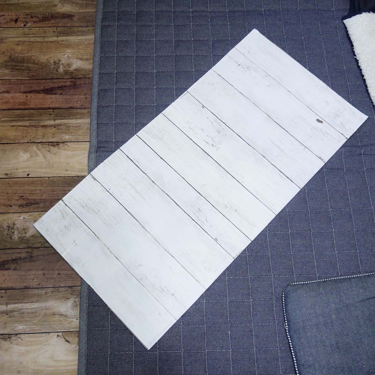 段ボールにリメイクシート