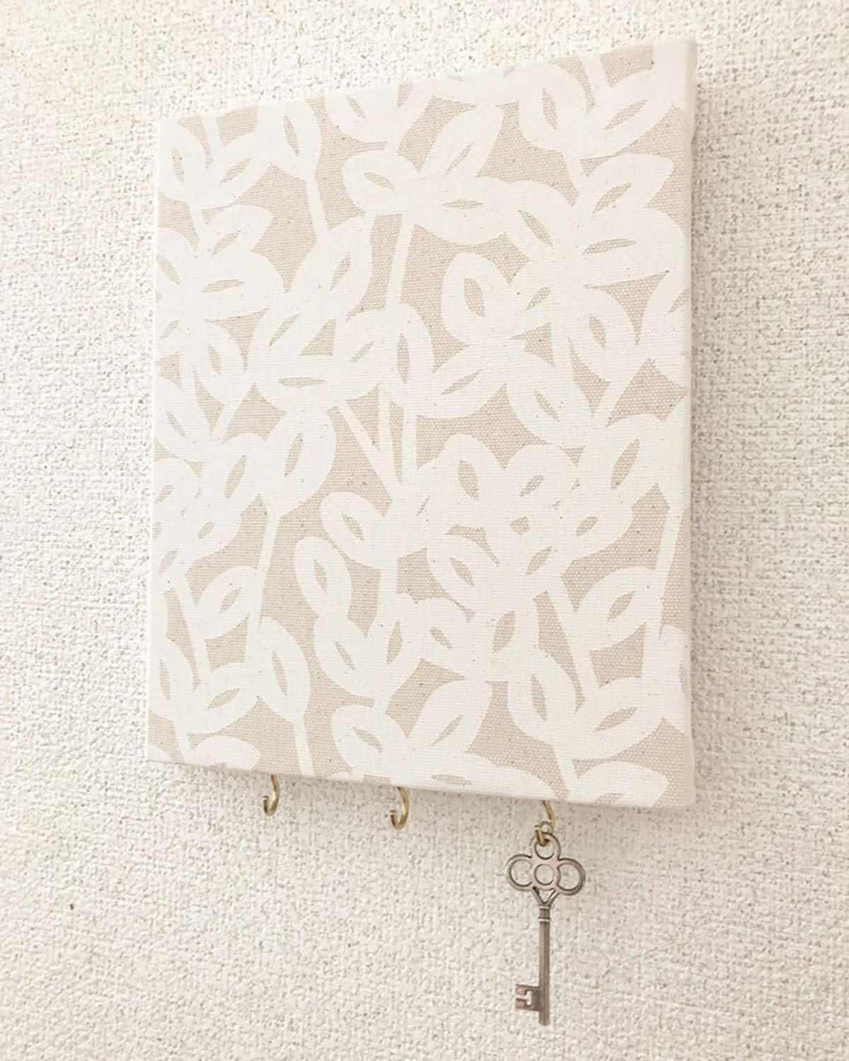 実用的にも使える♫人気のファブリックパネルを簡単手作りDIY！ ｜ わたしたちDIYer ｜ 連載 ｜ コラム くらしメイド ｜ DCM