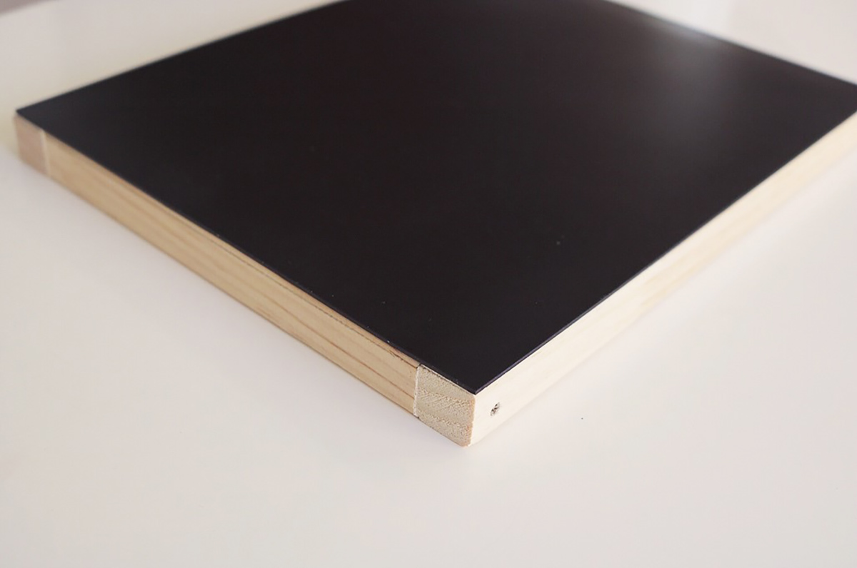 マグネットシート貼り付け