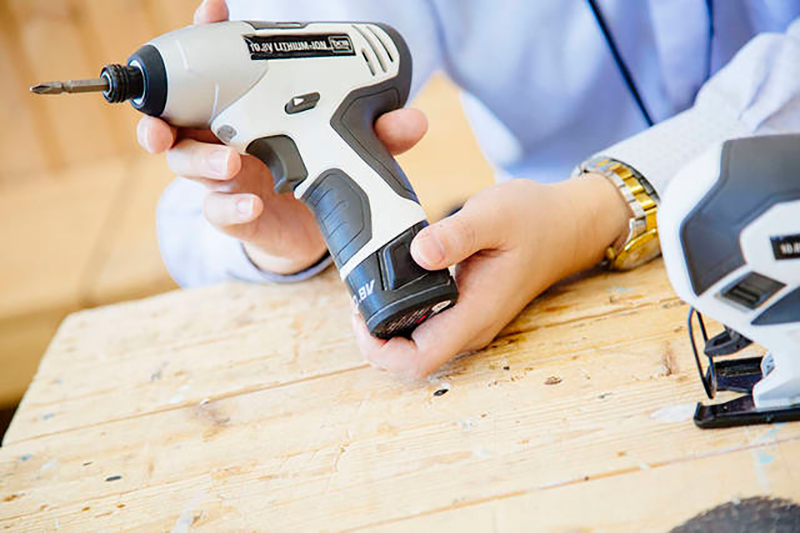 10.8Vバッテリー