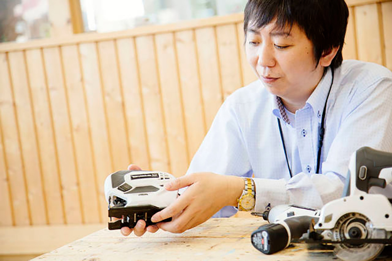 DCMの充電式ジグソー