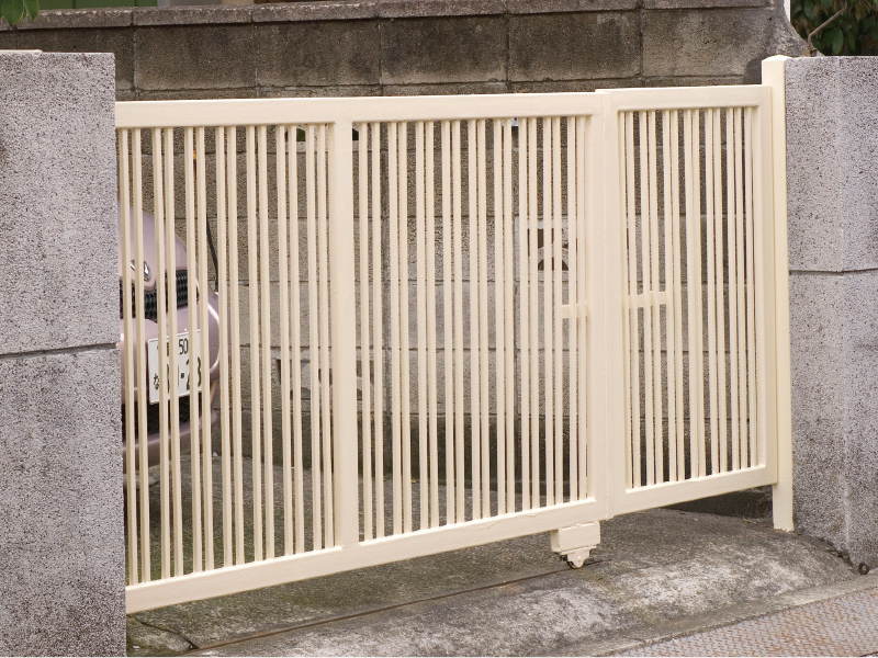 きれいに仕上げるためにも、二度塗りをする