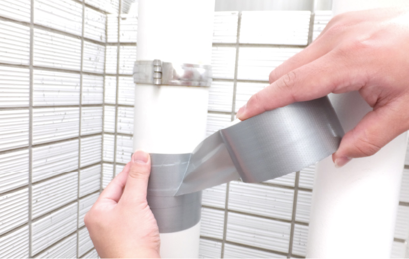 雨樋のヒビを直す