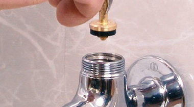 吐水口からの水もれ