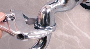 パイプの付け根からの水もれ