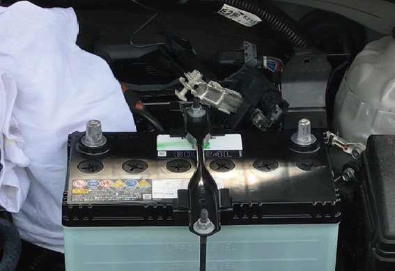 バッテリーの交換方法