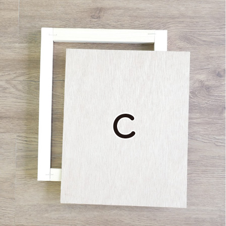 木枠とベニヤ板