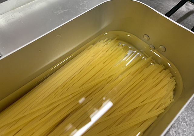 湯切り不要!簡単パスタの作り方