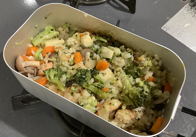 麺つゆ+バター味の炊き込みご飯